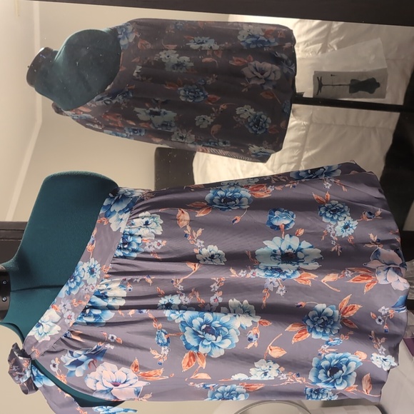 Top - Picture 5 of 9